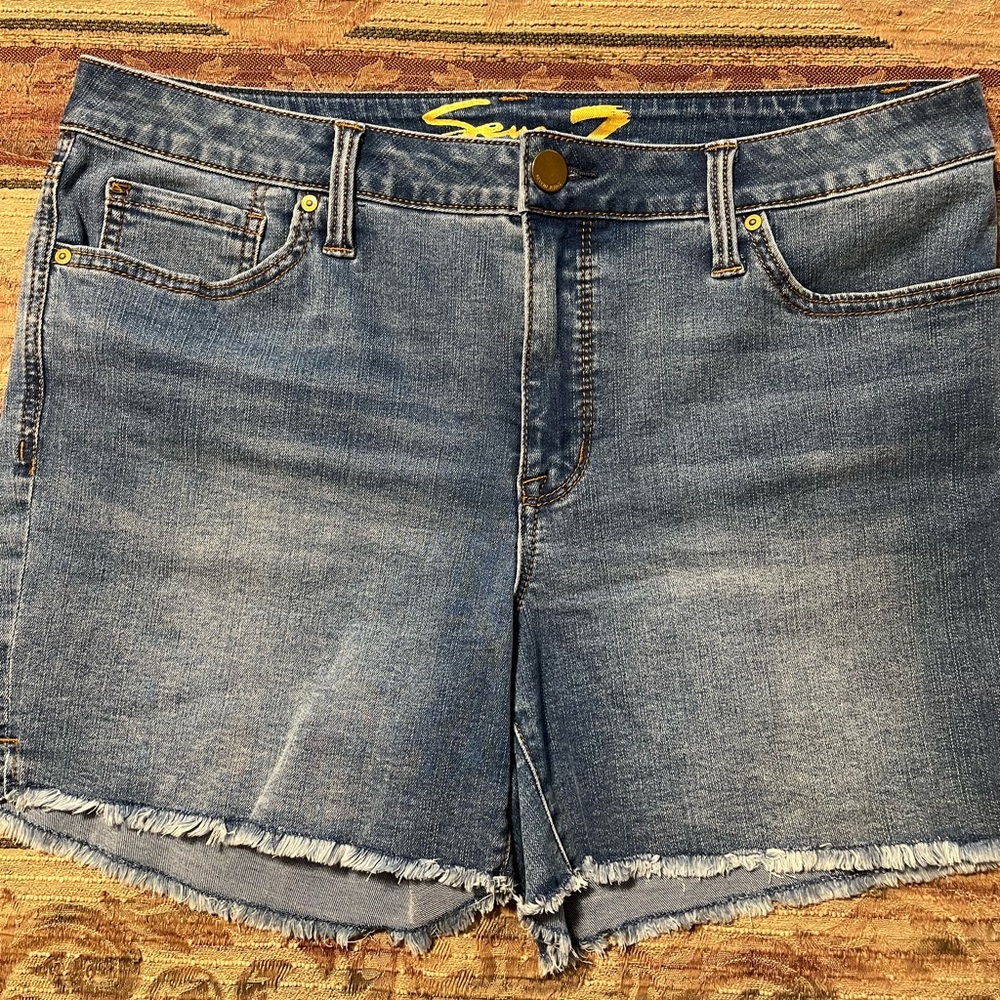 Seven7 Women's Blue Jean Shorts
